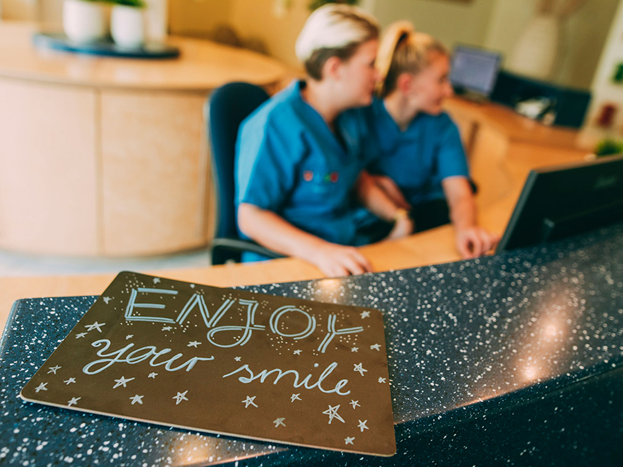 Das Team von docs & bears in Ditzingen heißt Dich willkommen. Enjoy your Smile!